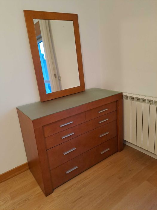 MOBÍLIA DE QUARTO DE SOLTEIRO COM 2 CAMAS - 1 GAVETÃO