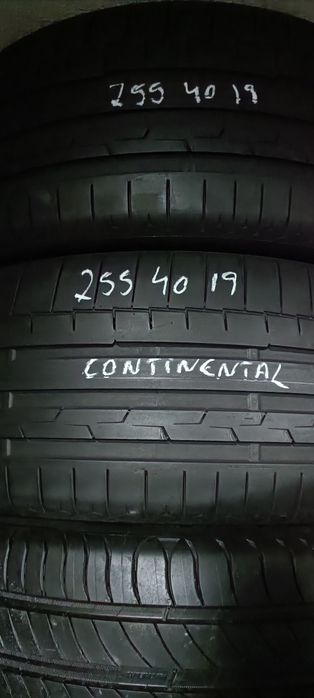 Pneus  255/40/19