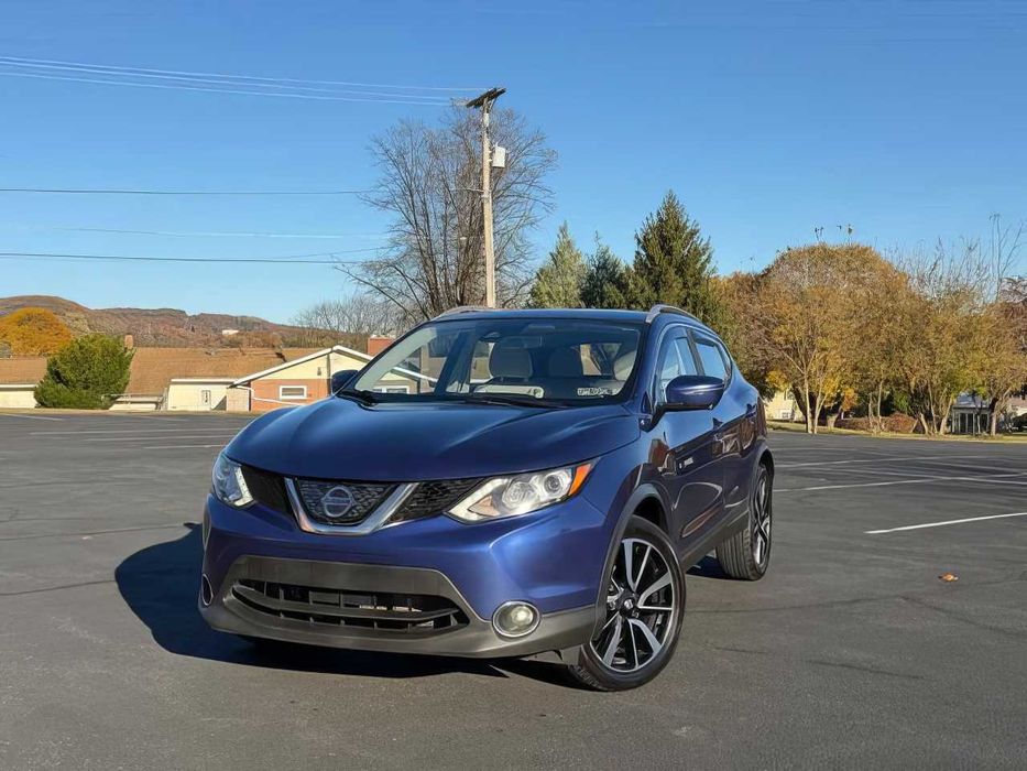 Nissan Rogue Sport      2018