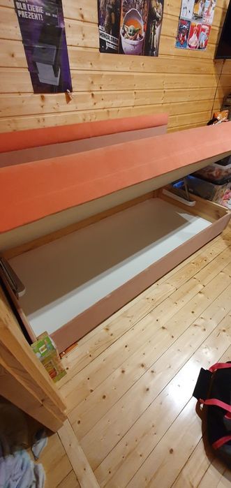 Łóżko jednoosobowe/ tapczan