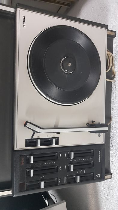 Prato gira discos anos 60 Philips