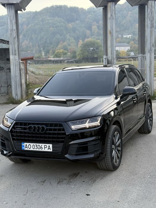 Ауді Q7 4 m 2018року