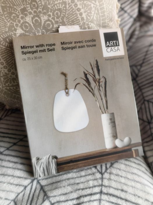 Lustro naścienne 25 x 30 cm