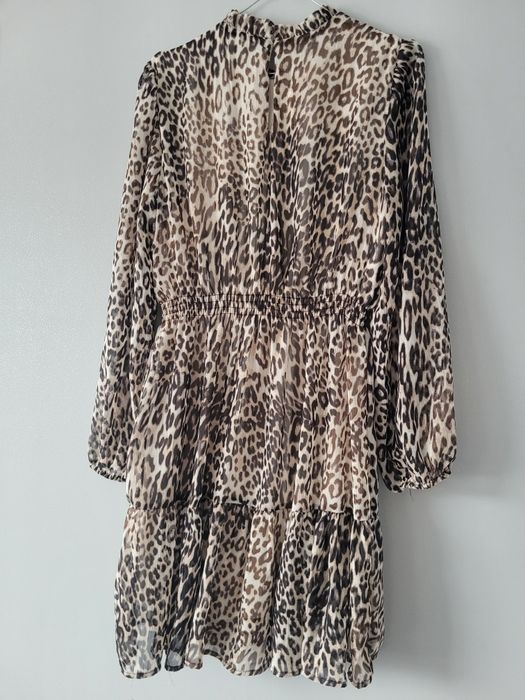 Sukienka Reserved 40