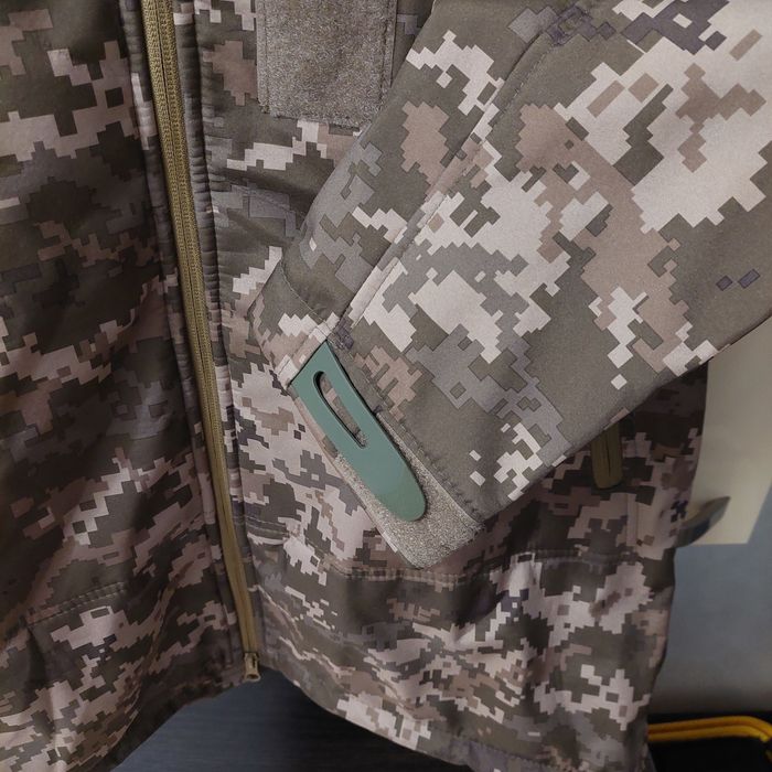 Куртка нова, демісезон (софтшел) 50/4