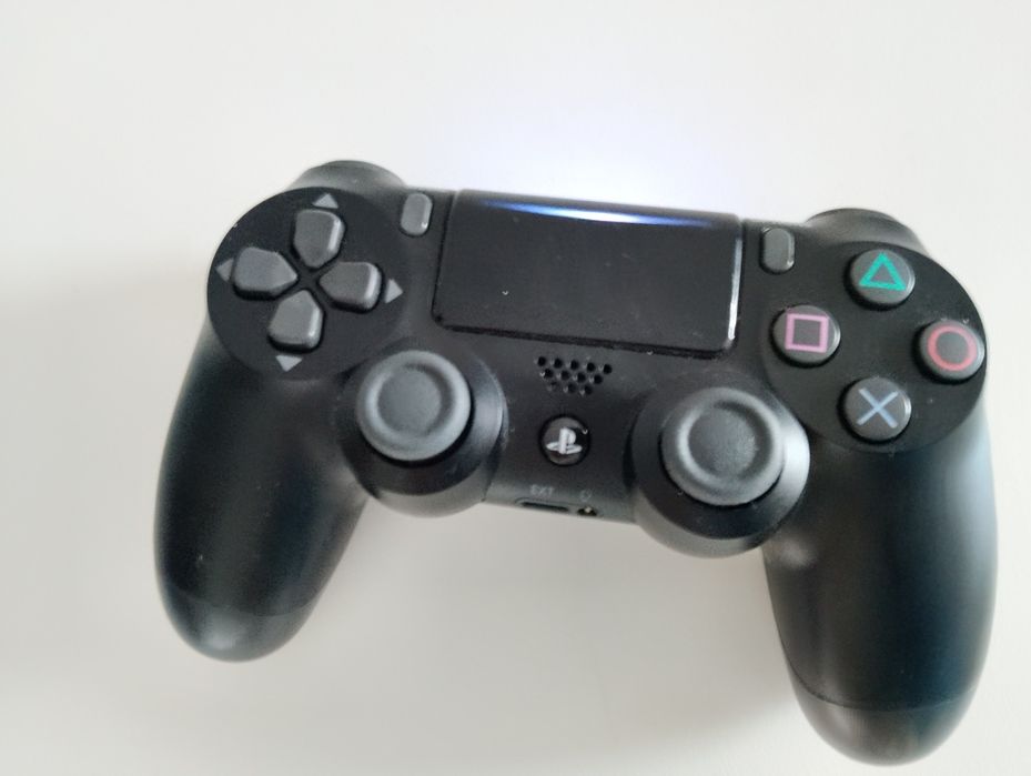 PS4 Black Controller64730166775426122