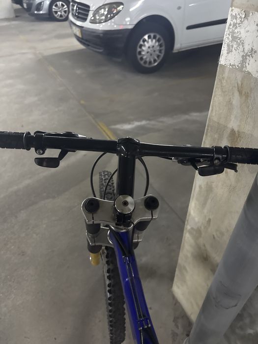 Bicicleta.