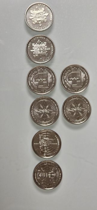 Монети 10 грн. Продам