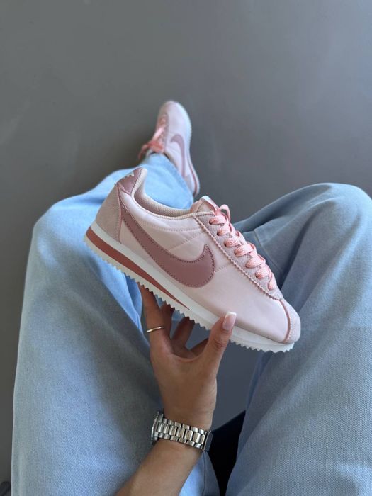 Уцінка! Nike Cortez Pink Satin найк рожеві кросівки пудрові 39 (25)