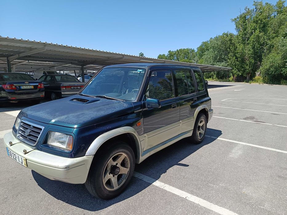 Vende se jeep Suzuki