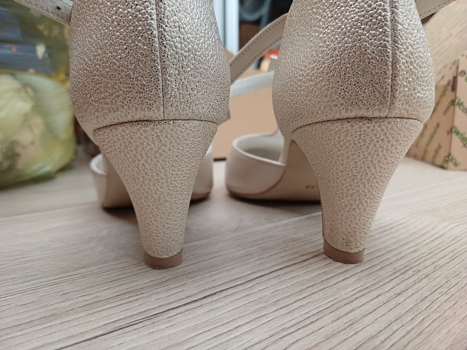 Buty ślubne ecru r.38 Butdam