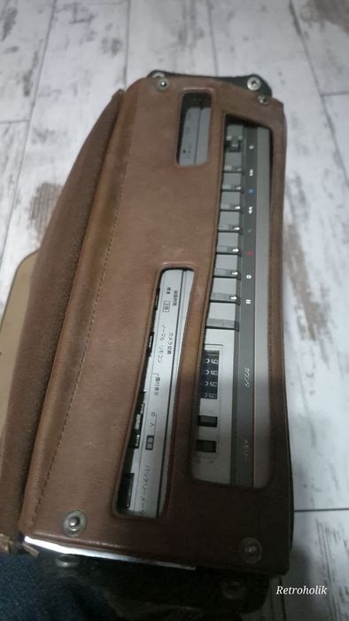 Vhs magnetowid przenośny National NV-3200