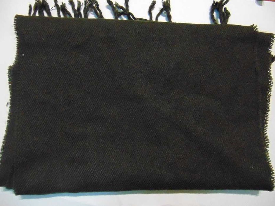 Szalik ciemnobrązowy akrylowy 160 x 30 cm