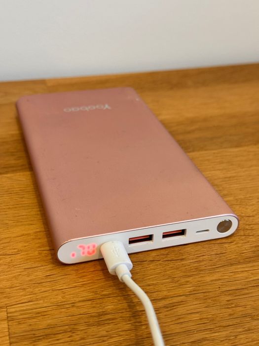 Powerbank Yoobao Rosa Usado (com marcas)