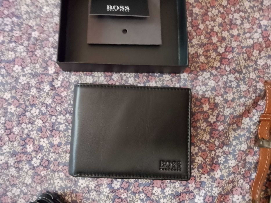 Carteira homem Hugo Boss nova