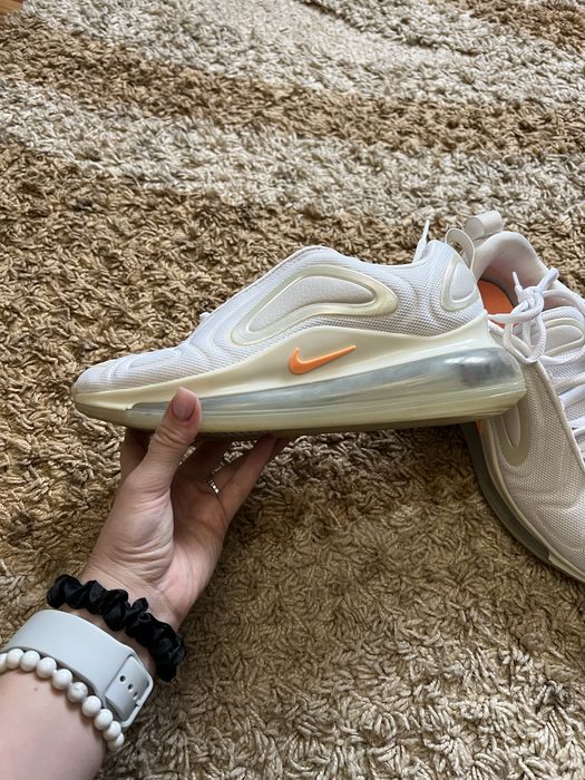 Кросівки жіночі Nike