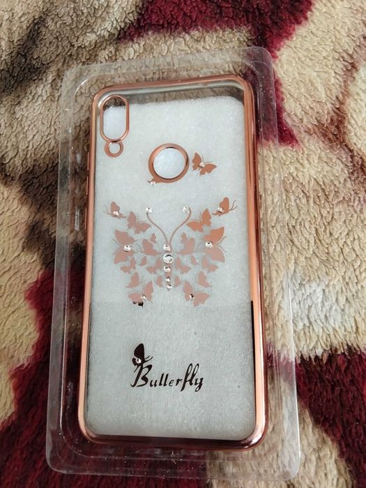 Чехол на телефон