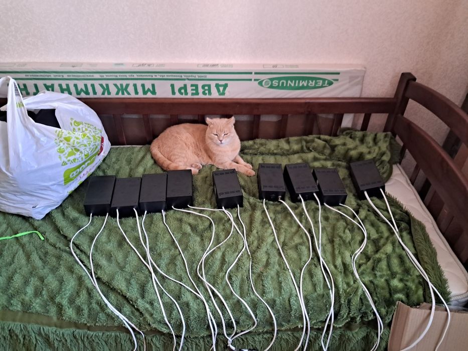 Безперебійник UPS 12 вольт для роутера, ONU 21000mah.