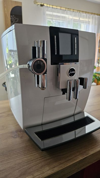 Exspres Jura j6 Piano white PO SERWISIE  -gotowy do pracy