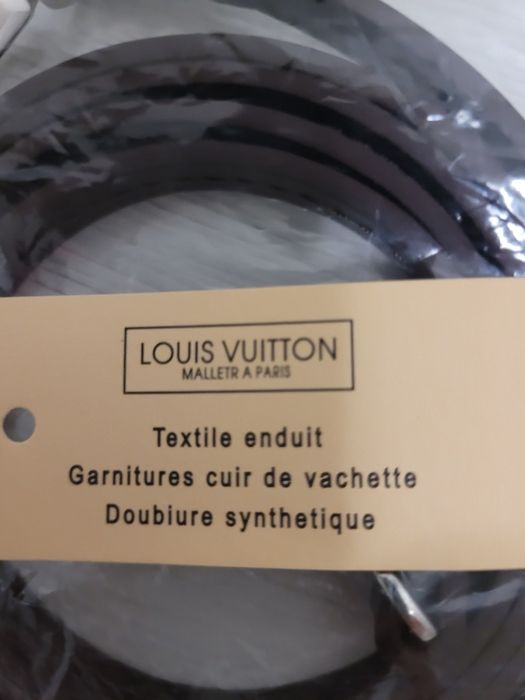 Alca  em couro Louis Vuittin