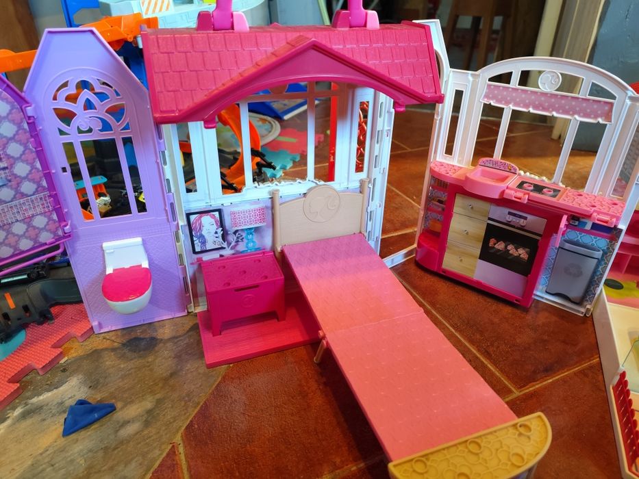 Casa Barbie e  acessórios