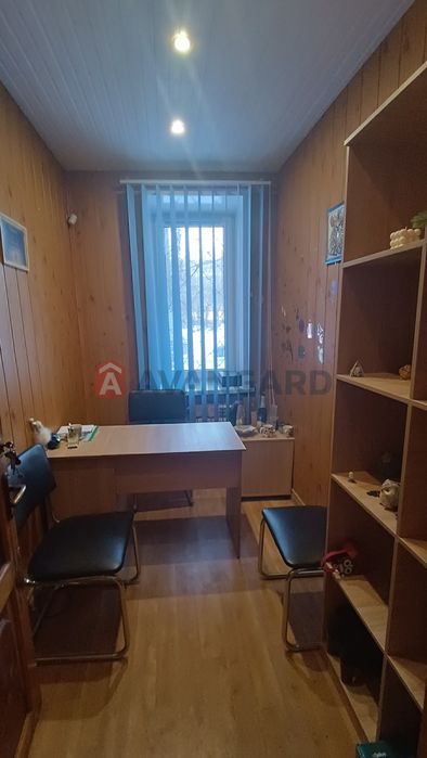 Продаж 4-х кімн. квартири сталінки, р-н Металургів.