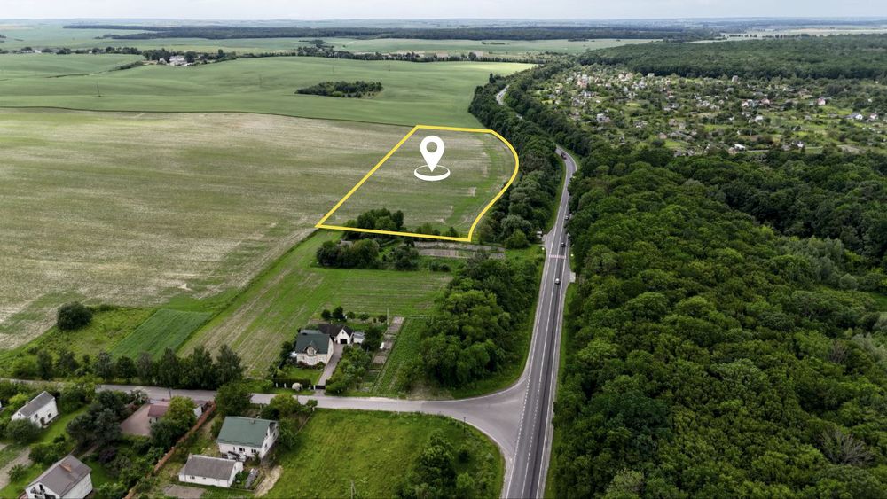 Фасадна земельна ділянка по трасі