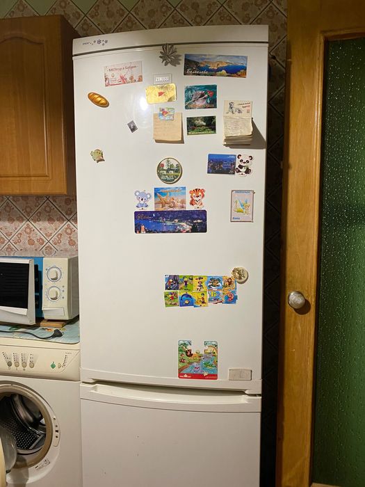 Zanussi холодильник нерабочий и грязный внутри