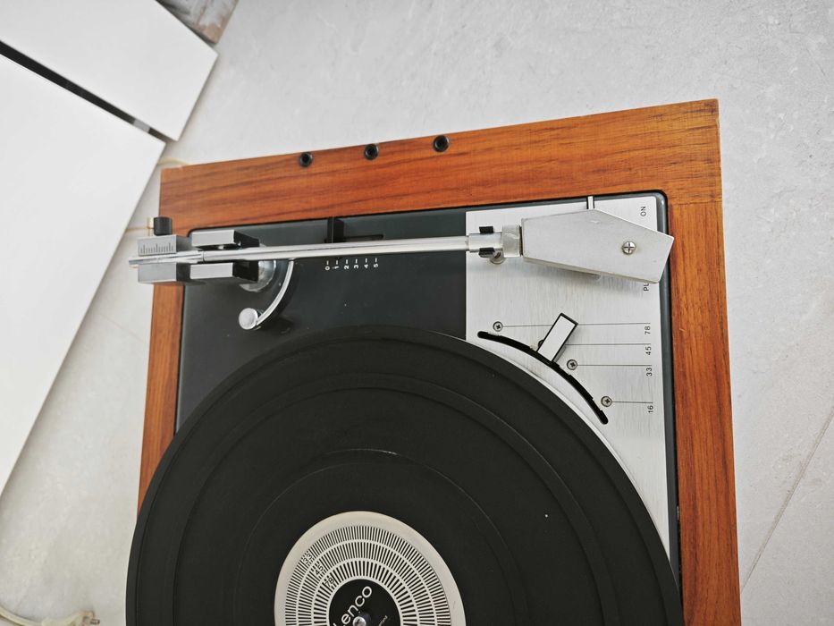 Gramofon Lenco B55 vintage z 70-tych