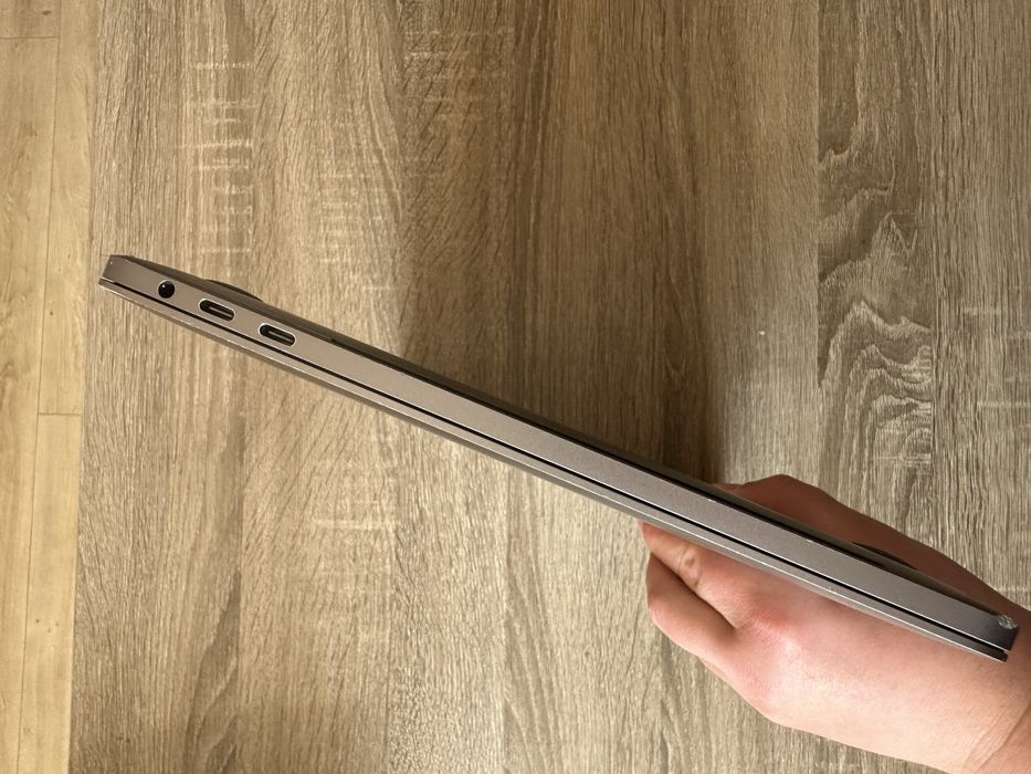 Ноутбук Macbook Pro 2017 256 GB Touchbar