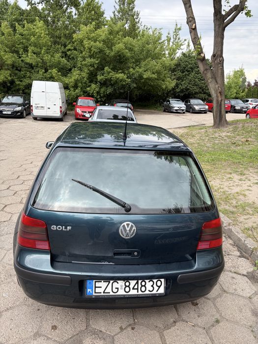 GOLF IV 1.4 16V 2001rok