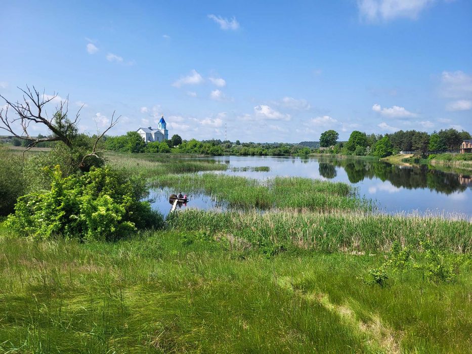 Ділянка 30 сот. Прямий вихід до озера