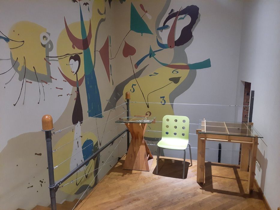 Оренда приміщення вул.Стельмаха,ремонт, 2 окремі входи,метро Голосіївс