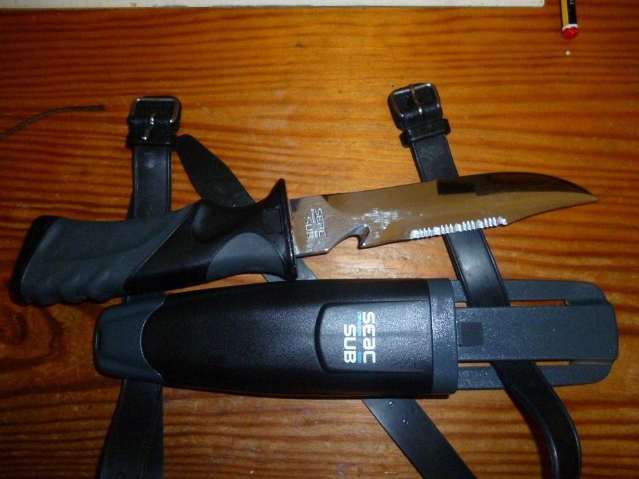 Conjunto de fato de mergulho Mares e outras peças ver descrição