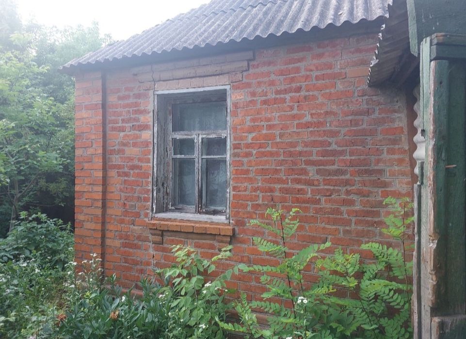 Продам земельный участок с домиком