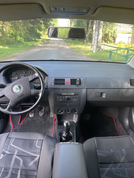 Продам SKODA FABIA 1.4 бензин