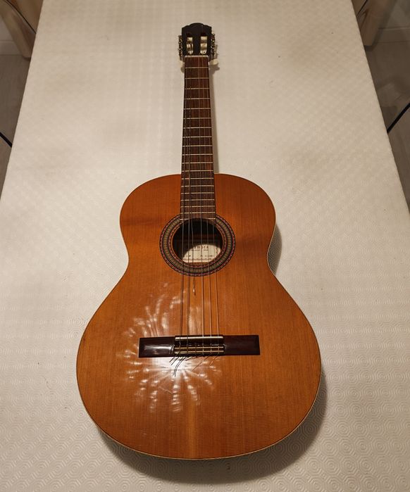 Viola clássica Alhambra P1