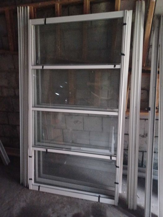 Drzwi przesuwne aluminiowe