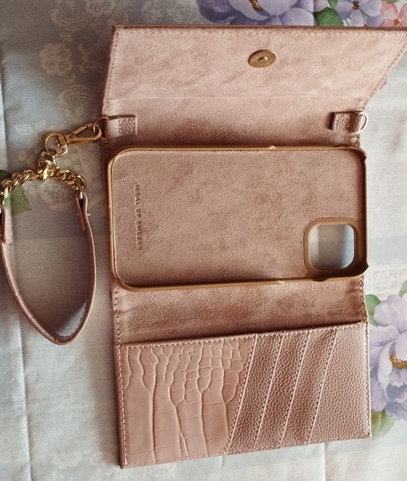 Etui na telefon pudrowy róż