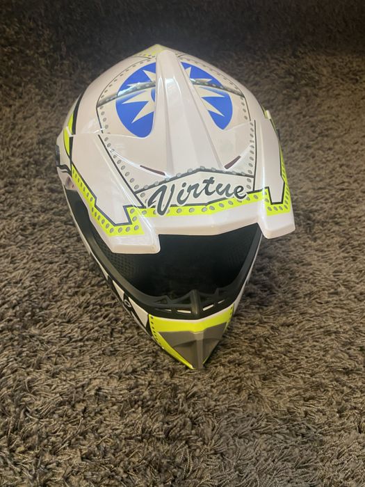 Продам Мотошлем Virtue