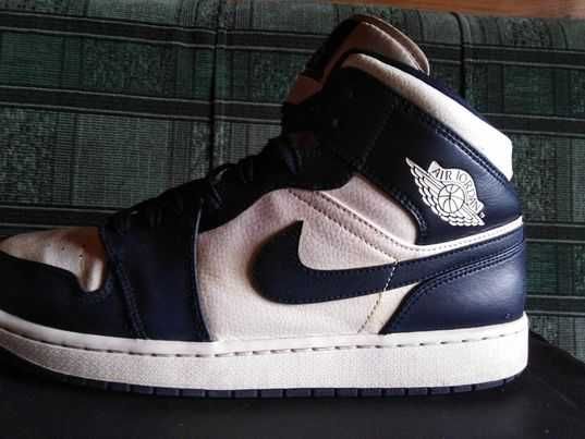 Mam na sprzedaż Air Jordan 1 Mid rozmiar 46