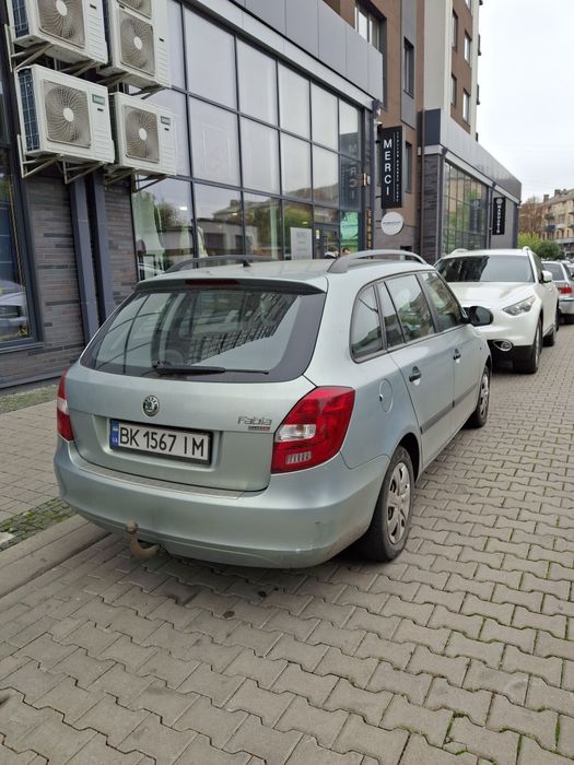 Skoda fabia-2010. 1.2