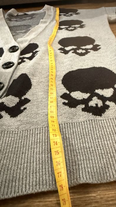 Продам теплу стильну кофту