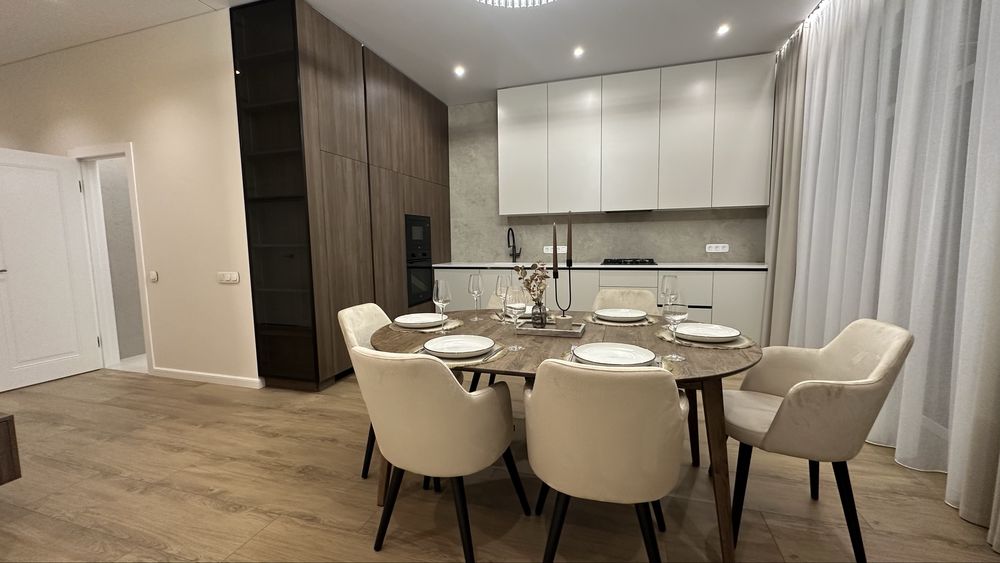 Шикарний будинок з власним бассейном. БЕЗ КОМІСІЇ