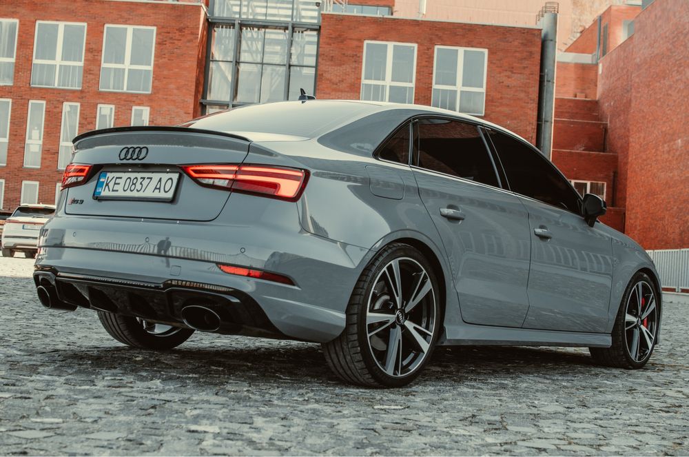 Audi RS3 2020