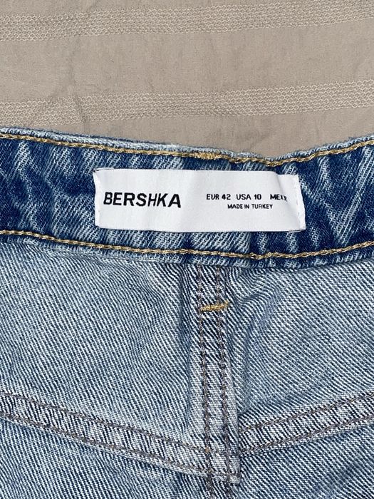 Шорти-бермуди Bershka|Розмір EUR 42 ≈ M-L