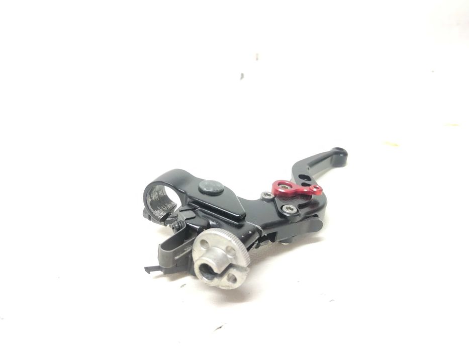 SUZUKI GSX-R 600 / 750 K8 K9 L0 Mocowanie Dźwigni Sprzęgła Dźwignia