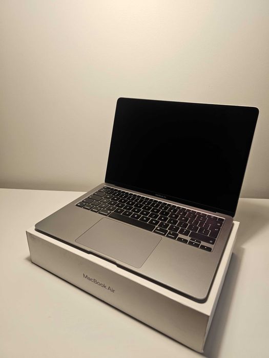 Macbook Air M1 w pełni sprawny, zadbany