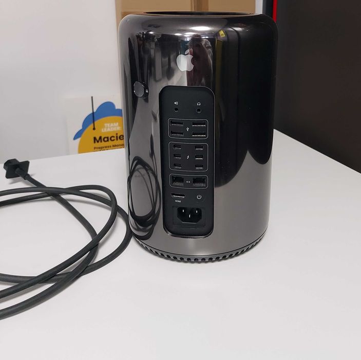 Komputer MacBookPro - REZERWACJA Kamil