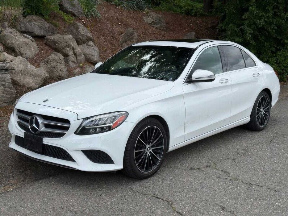 Mercedes-Benz C300      2019